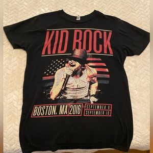 Thrifted comfortable tee shirt